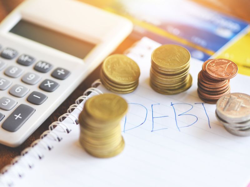 Cómo afrontar las deudas en las comunidades de vecinos