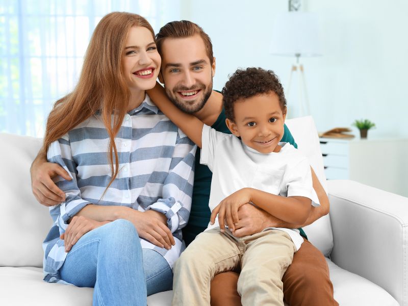 Paternidad desconocida y adopción